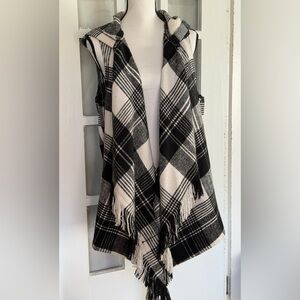 Jolt Monochrome Checkered Vest